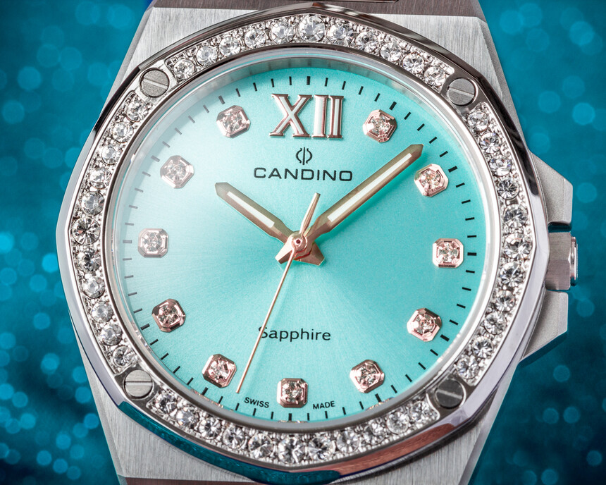 Odstín podobný barvě Tiffany Blue stále sklízí velké ohlasy.
