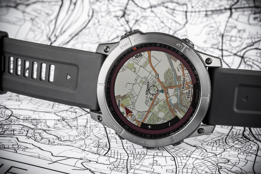 Mapové podhlady na hodinkách Fenix 7X PRO