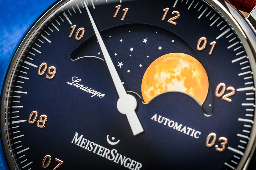 Fáze měsíce u MeisterSinger Lunascope.
