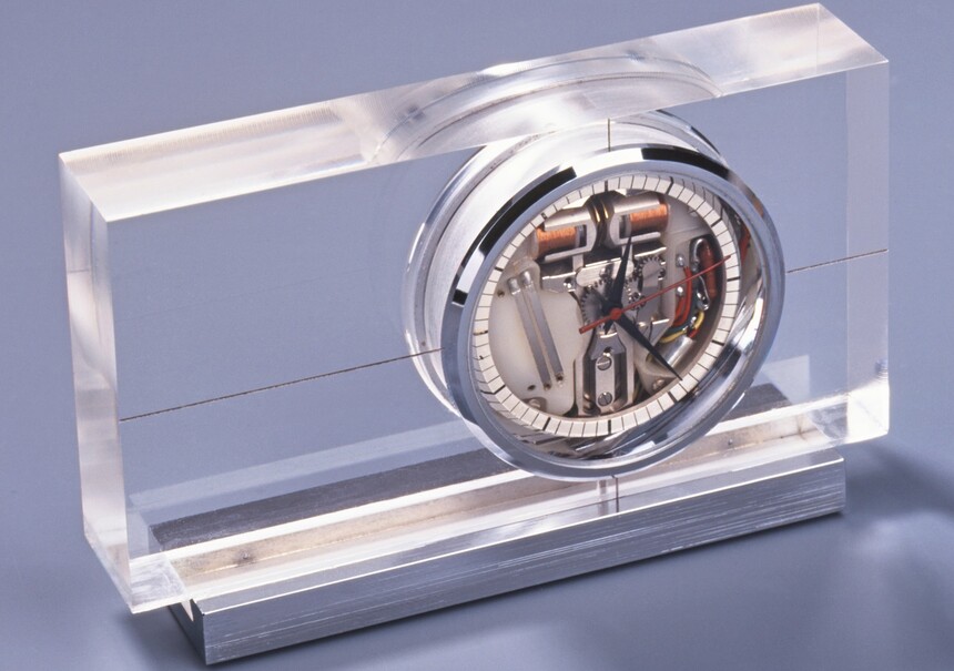 Stolní ladičkové hodiny Elton Spaceview (1966) - jeden z mála dochovaných prototypů ladičkových hodin
