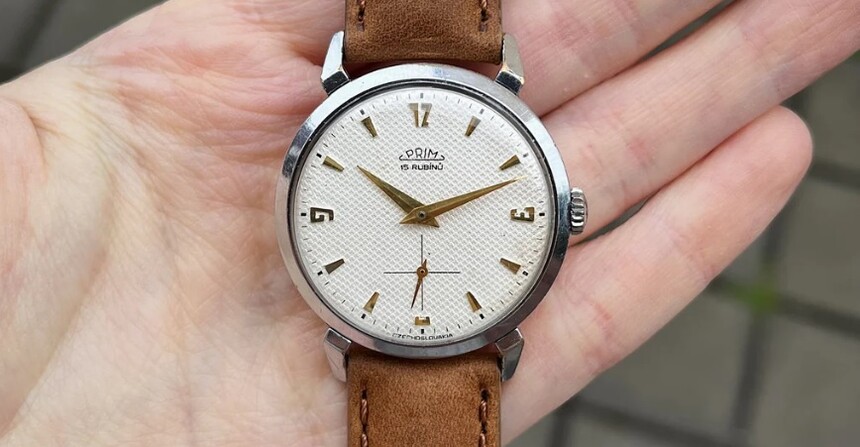 Hodinky PRIM Pavouk (1964) - známé hodinky, které svými nožkami připomínají pavouka, zdroj: www.prosteprim.cz