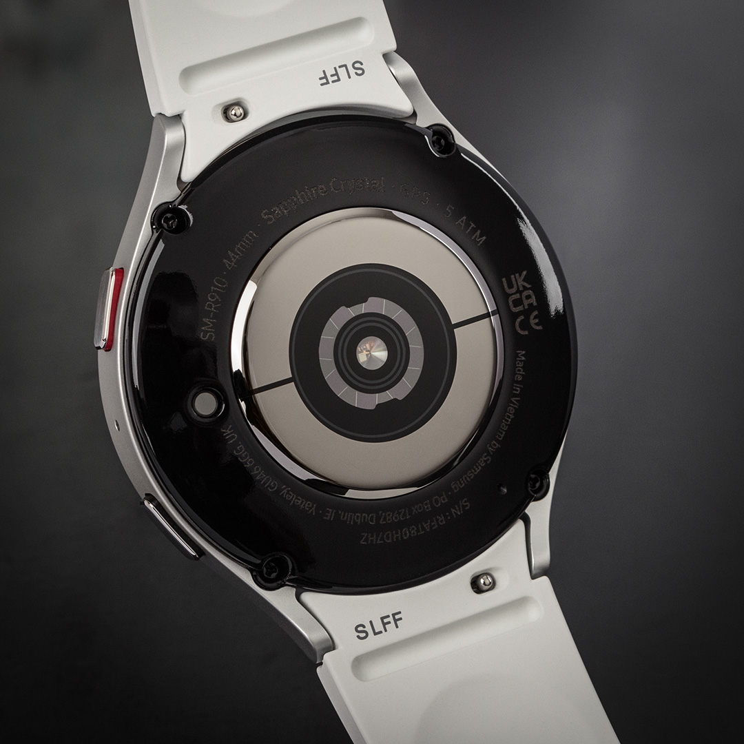 Samsung Galaxy Watch 5 PRO a Watch 5 recenze