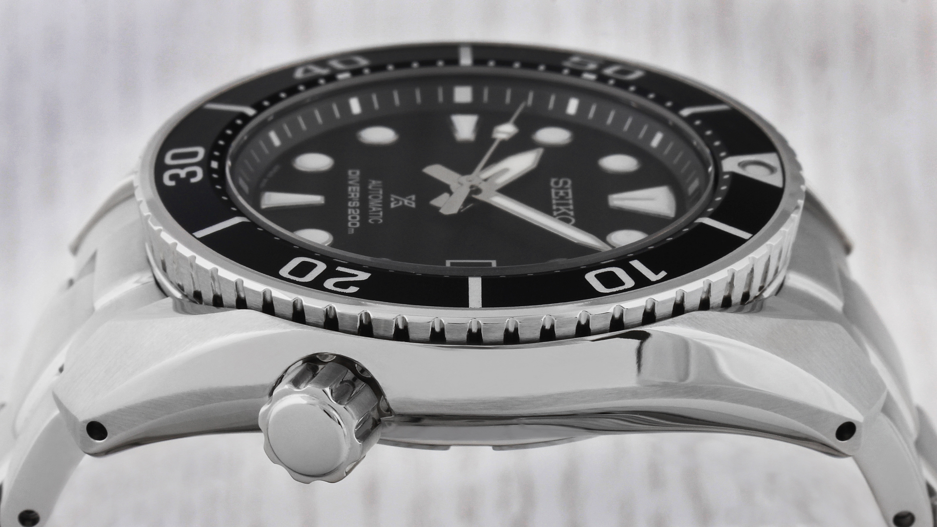 seiko 39mm diver