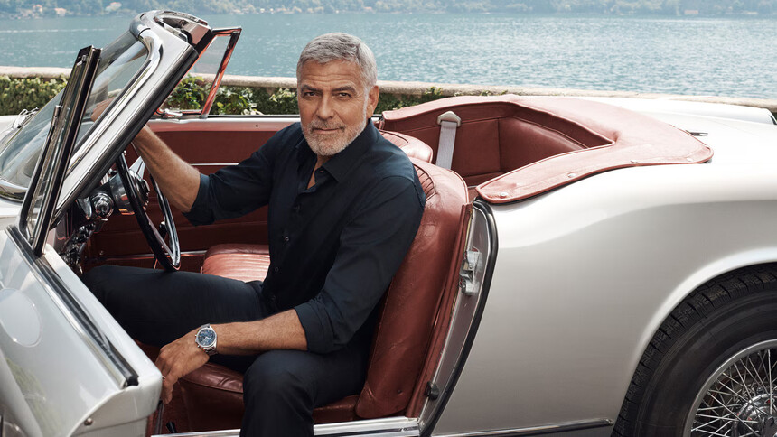 Omega Speedmaster ´57 na zápěstí George Clooneyho. Foto: Omega