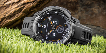 Garmin Instinct Crossover AMOLED recenze – Zářivý displej ve stínu ručiček