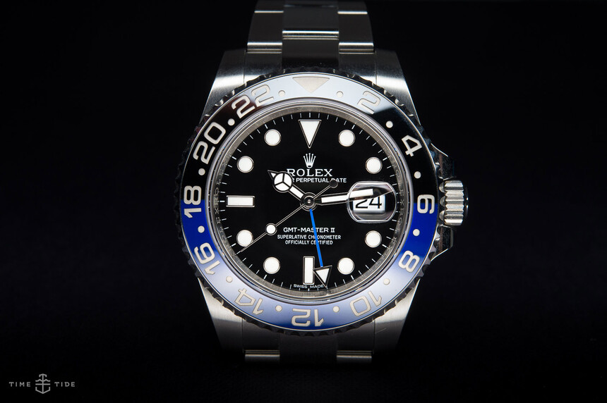 Přechod mezi modrou a černou byl v té době pozoruhodně plynulý. Zdroj: https://timeandtidewatches.com