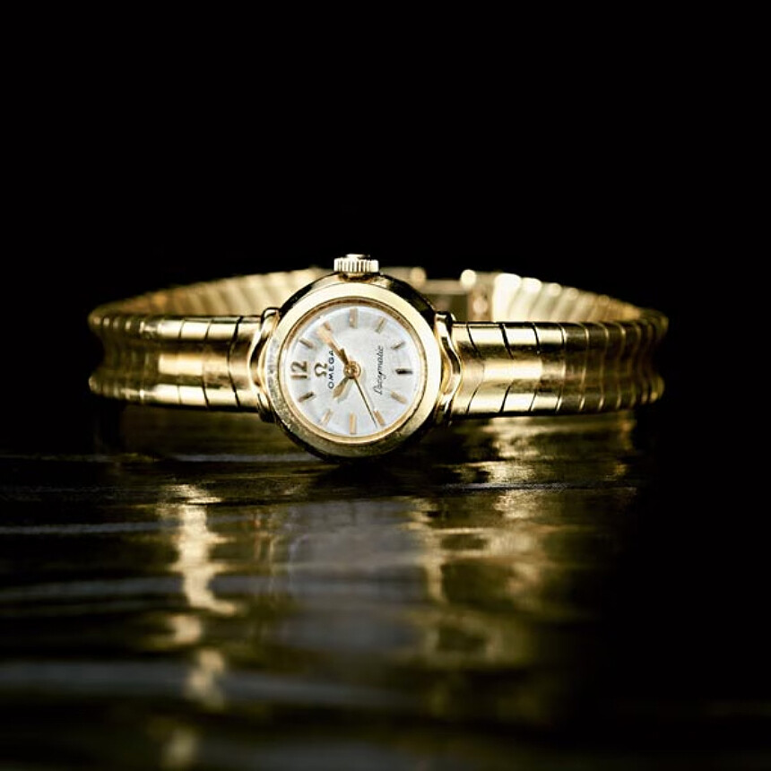 Zdroj: https://www.omegawatches.com/