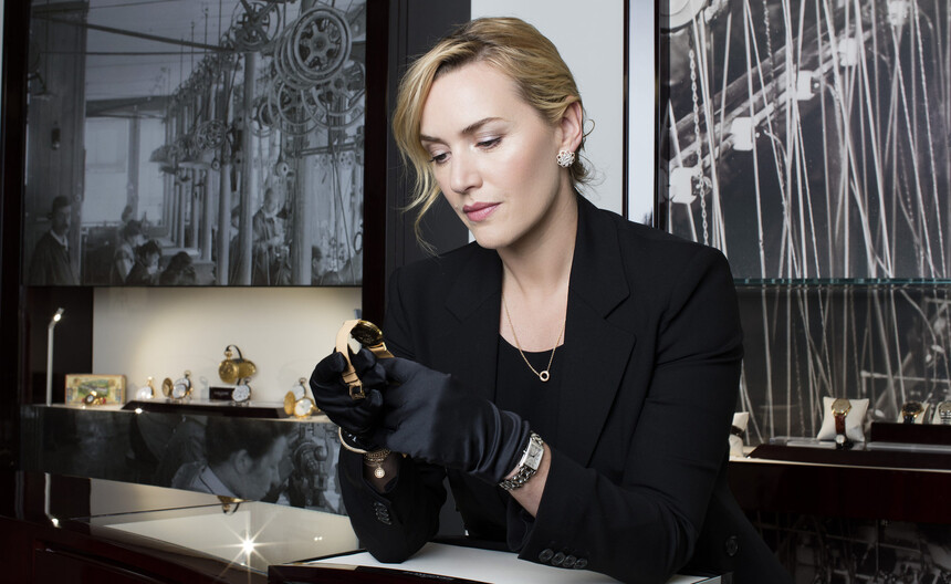 Kate Winslet je ambasadorkou Longines od roku 2010. A také spoluzakladatelkou neziskové organizace Golden Hat Foundation na podporu změny vnímání lidí na autistickém spektru. Longines její aktivity podporuje skrze některé hodinky. foto: Longines