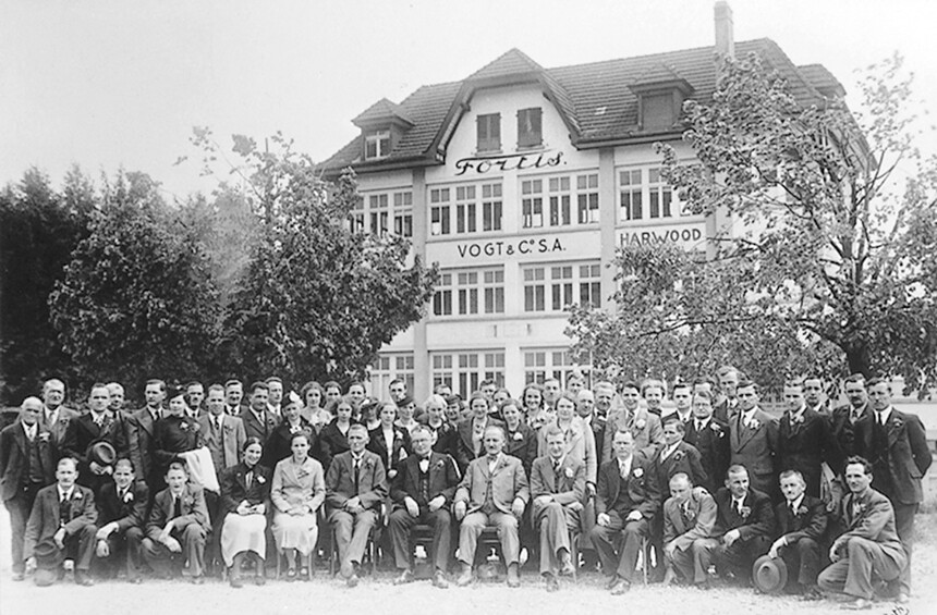 Zaměstnanci značky Fortis, rok 1937. Zdroj: ww.uhren-koeck.at