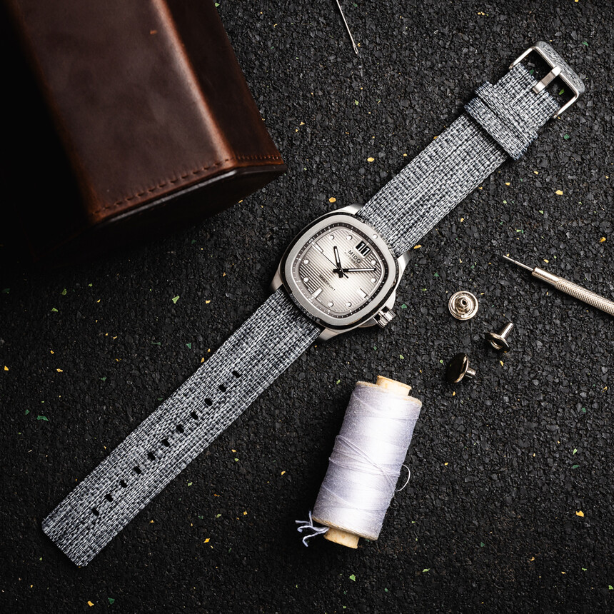 Na řemínku Ricardo.