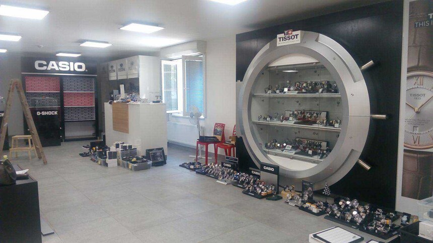 Těsně před otevřením prodejny na Sirotčí 10 v roce 2016.