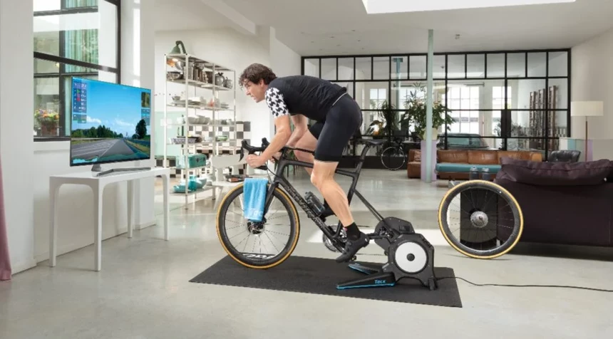 cyklotrenažér Tacx Flux 2, zdroj: Garmin.com