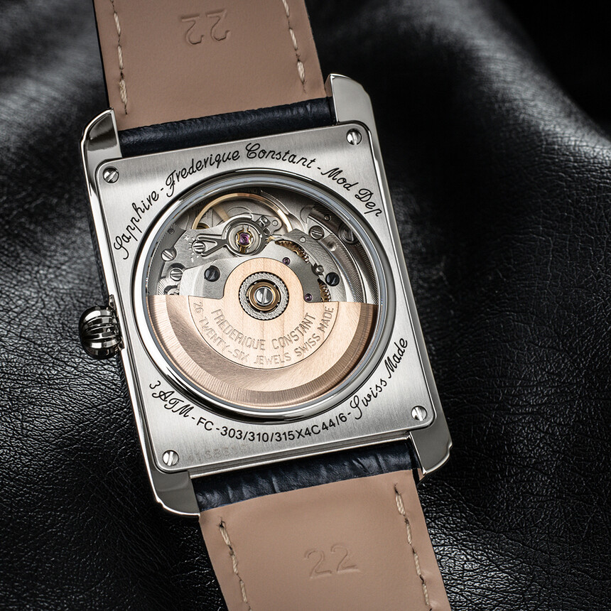 Strojek FC-303 postavený na Sellita SW 200.