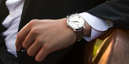6 pánských společenských hodinek vhodných jako dárek k promoci (do 20tis. Kč)