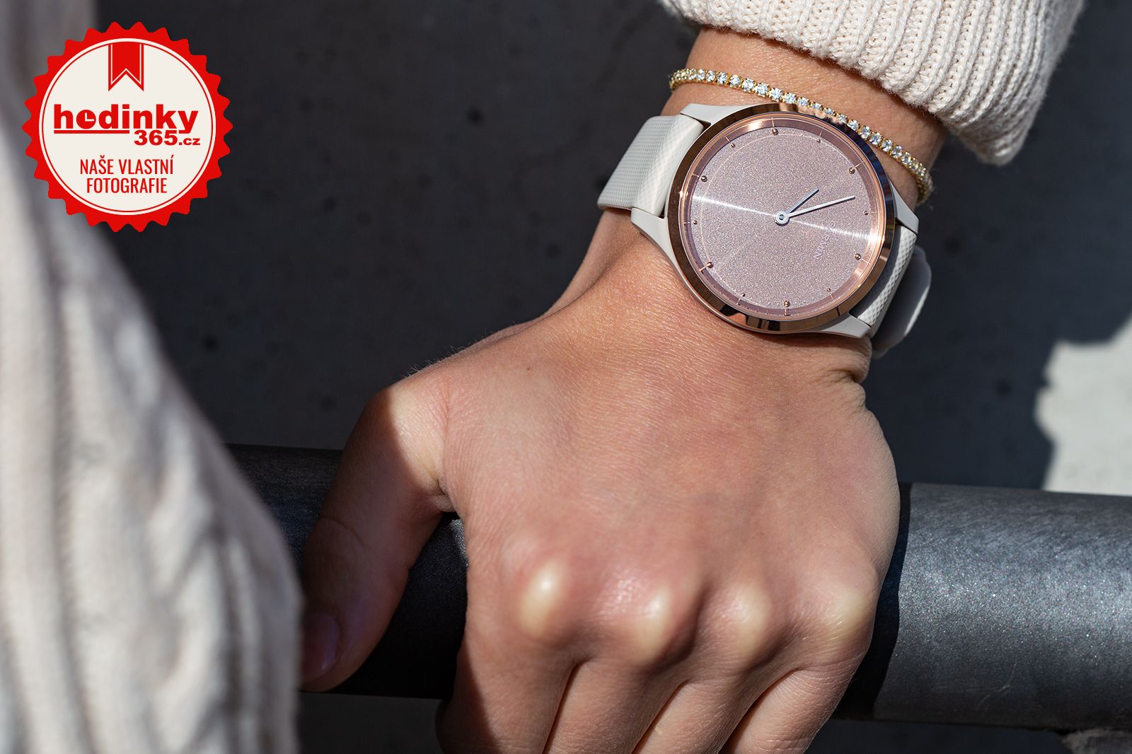 garmin vivomove 3s sand
