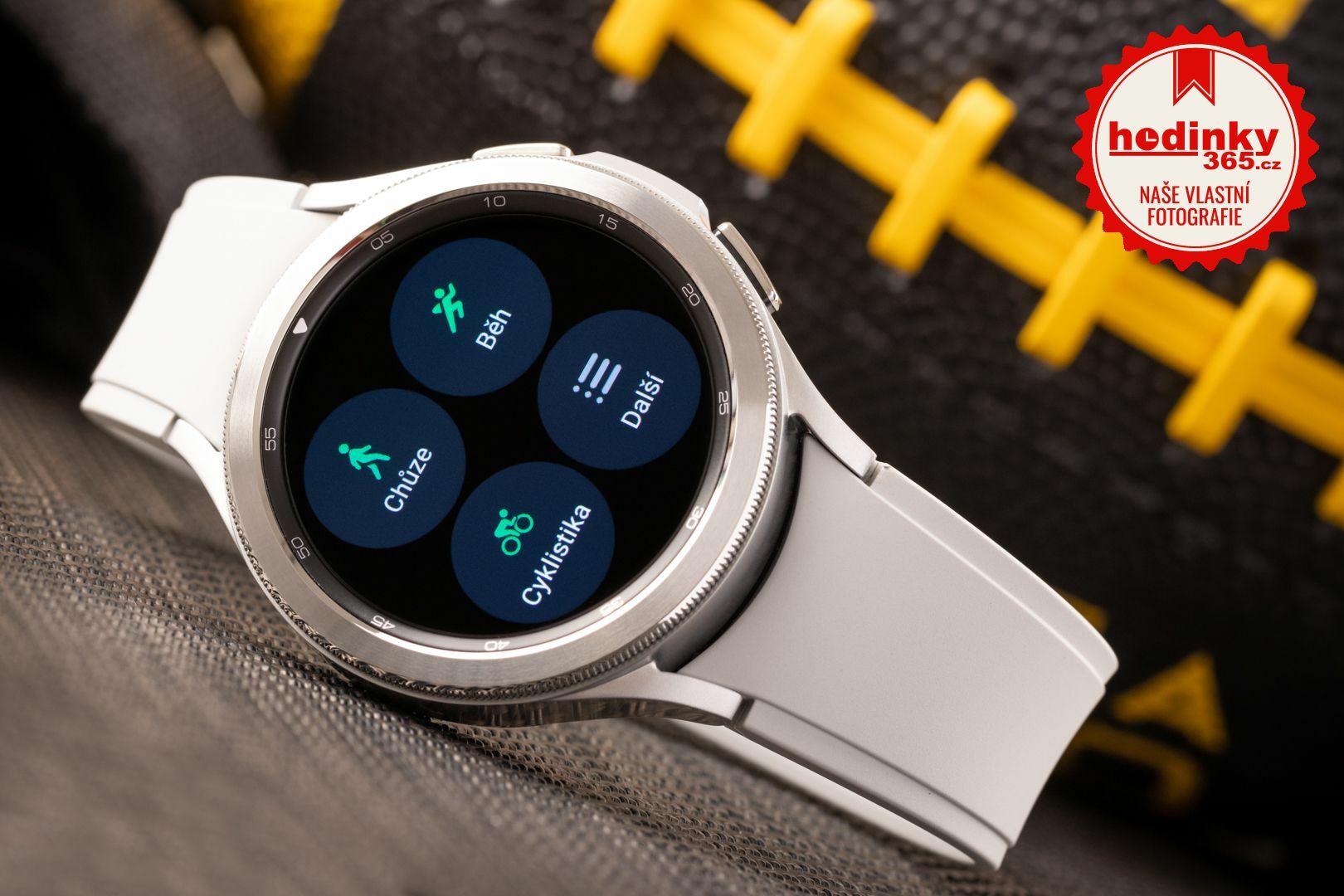 Samsung Galaxy Watch4 Classic 46mm Stribrne Hodinky 365 Cz