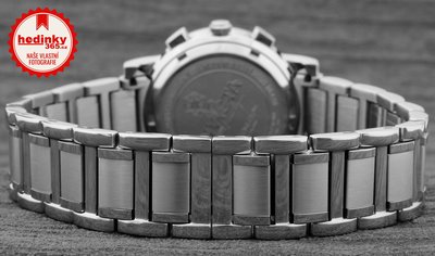 Invicta Wildflower Quartz 33mm 4718