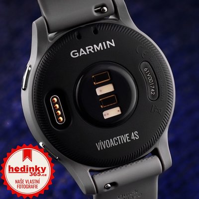 Garmin Vívoactive 4S Silver/Gray Band (II. Jakost)
