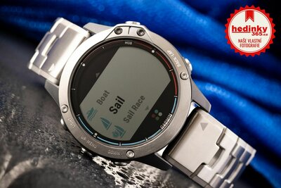Garmin Quatix 6 PRO Sapphire Titanium/Titanium Band (+ náhradní řemínek)