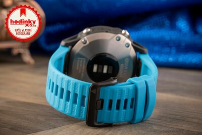 Garmin Quatix 6 PRO Sapphire Titanium/Titanium Band (+ náhradní řemínek)