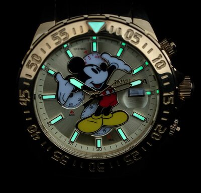 Invicta Disney Quartz Chronograph 27376 Mickey Mouse Limited Edition 3000pcs