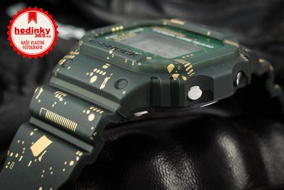 Casio G-Shock Original DWE-5600CC-3ER Carbon Core Guard Circuit Board Camouflage Series (+ 2x náhradní řemínek)