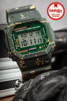 Casio G-Shock Original DWE-5600CC-3ER Carbon Core Guard Circuit Board Camouflage Series (+ 2x náhradní řemínek)