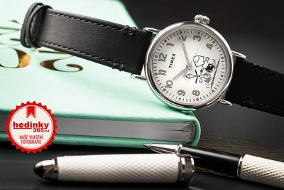 Timex Standard Peanuts Quartz 70th Anniversary TW2U71100 Snoopy