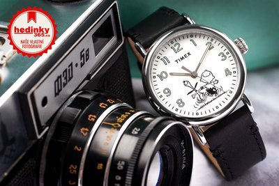 Timex Standard Peanuts Quartz 70th Anniversary TW2U71100 Snoopy