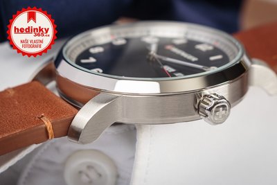 Wenger Attitude Quartz 01.1541.114.CB Limited Edition 300pcs