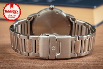 Wenger Attitude Quartz 01.1541.121.CB Limited Edition 300pcs