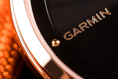 Garmin Vívomove 3 Luxe, 18K RoseGold/Milanese Band (Premium)