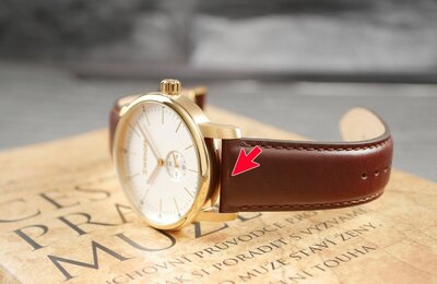 Wenger Urban Classic Quartz 01.1741.124 (II. Jakost)