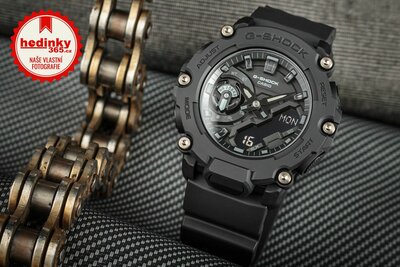 Casio G-Shock Original GA-2200BB-1AER Carbon Core Guard