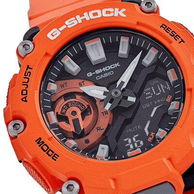 Casio G-Shock Original GA-2200M-4AER Carbon Core Guard