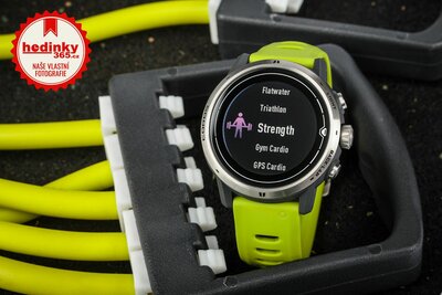 Coros Apex Pro 47mm stříbrné