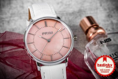 Prim Slim Pearl Modern Quartz W02P.13150.G