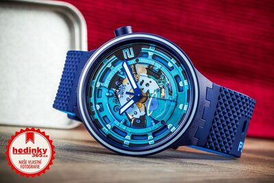 Swatch Second Home SB01N101 (+ náhradní řemínek)