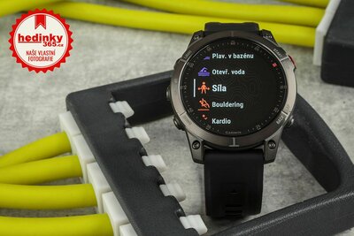 Garmin Epix 2 Sapphire, Titan Black / Black Silicone Band