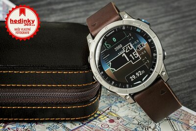 Garmin D2 Mach 1 (Premium), Oxford Brown Leather Band (+ náhradní řemínek)