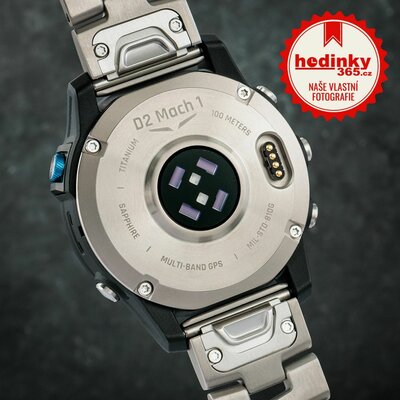 Garmin D2 Mach 1, Vented Titanium Bracelet (+ náhradní řemínek)