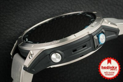 Garmin D2 Mach 1, Vented Titanium Bracelet (+ náhradní řemínek)