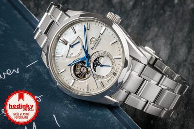 Orient Star Contemporary Moon Phase Open Heart Automatic RE-AY0005A00B