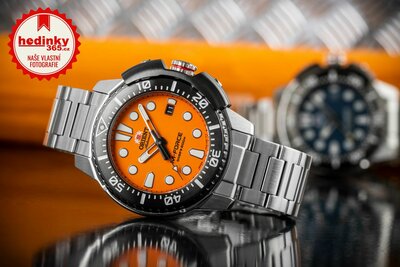 Orient Sports M-Force Diver's Automatic RA-AC0L08Y30B