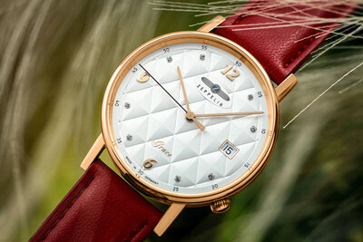 Zeppelin Lady Grace Quartz 7443-1_nSet (+ náhradní řemínek)