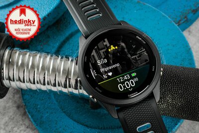 Garmin Forerunner 265 Black / Powder Gray (II. Jakost)