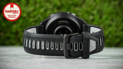 Garmin Forerunner 965 Black / Powder Gray (II. Jakost)