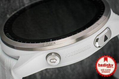 Garmin Forerunner 965 Whitestone / Powder Gray (II. Jakost)