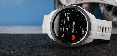 Garmin Approach S70 42mm, White