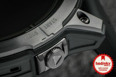 Garmin Epix Pro (Gen 2) Sapphire 47mm Gray DLC Titanium / Black Leather Band (Premium) (+ náhradní řemínek)